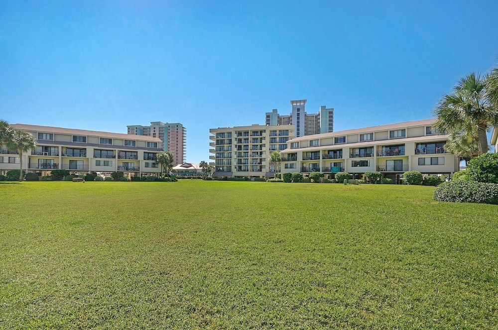 Santa Rosa Towers unit 1402 Three Bedroom Condo in Gulf Breeze, United States