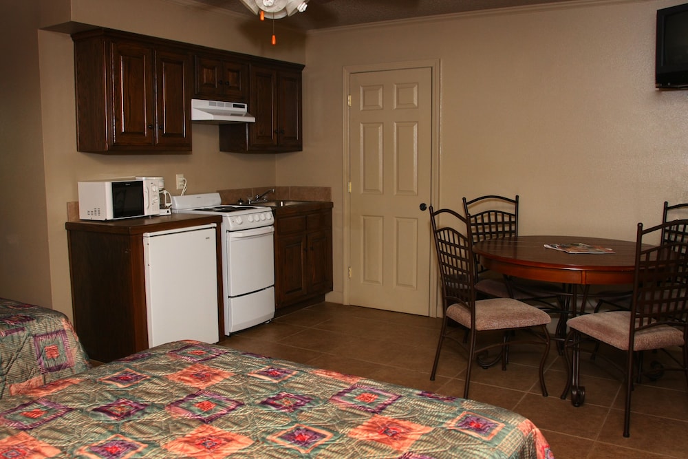 Jack's White River Fishing Resort - photo 29