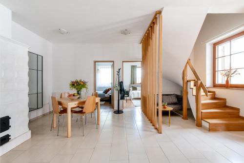 Kőkapocs - carbon neutral hotel in Unknown City