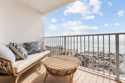 SeaGlass Oceanfront with expansive balcony — 4-Star Luxury Hotel in Fort Walton Beach, United States