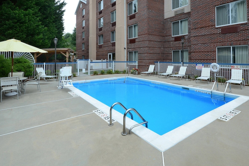 Fairfield Inn by Marriott Greensboro Airport - photo 17