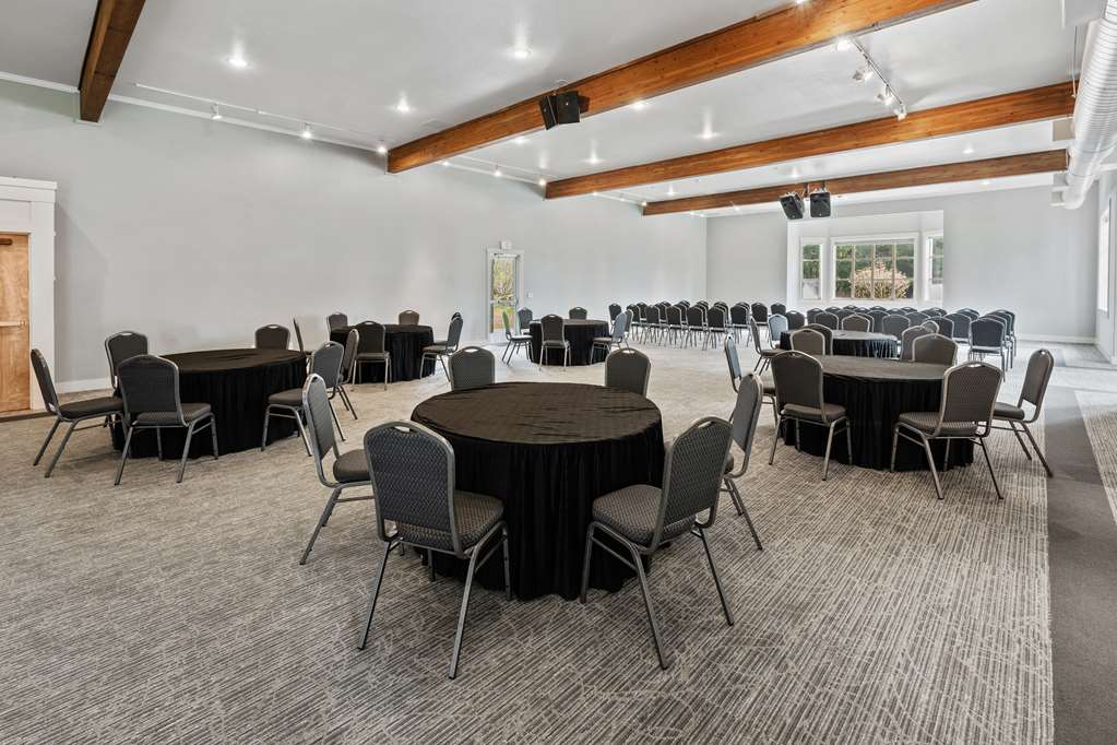 Best Western Wesley Inn & Suites - photo 27