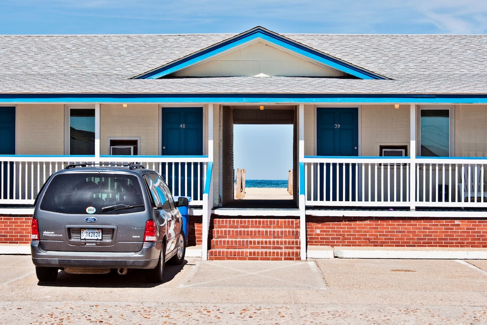 Dolphin Oceanfront Motel - photo 53