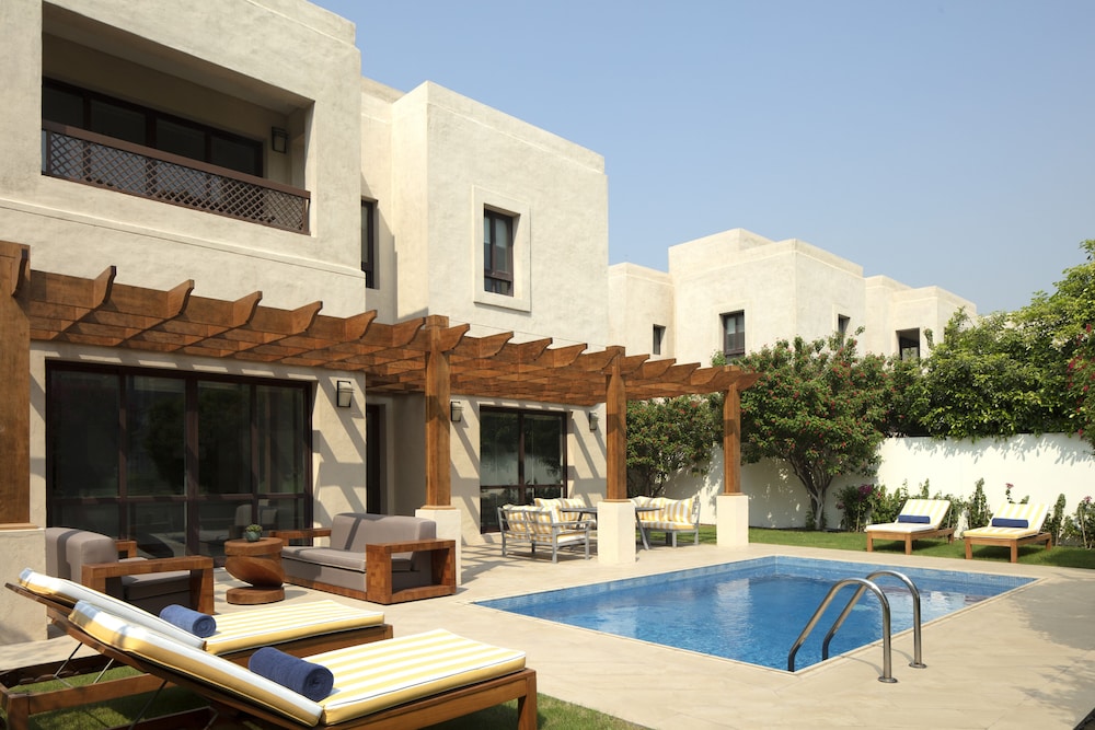 Dubai Creek Club Villas — 5-Star Luxury Hotel in Dubai, United Arab Emirates