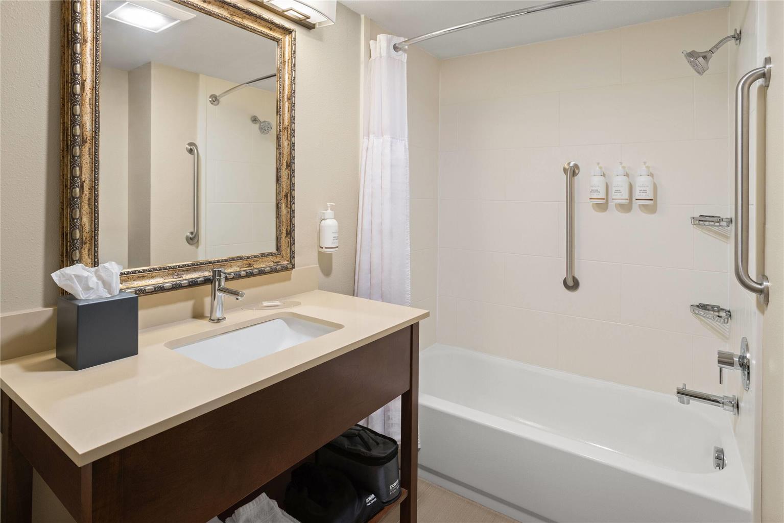 Wingate by Wyndham Pittsburgh New Stanton - photo 16