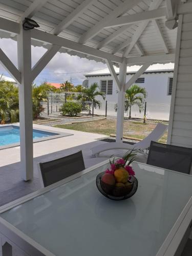 Gîtes de Corneille Bungalow Little Banania — 4-Star Luxury Hotel in Le Moule, Guadeloupe