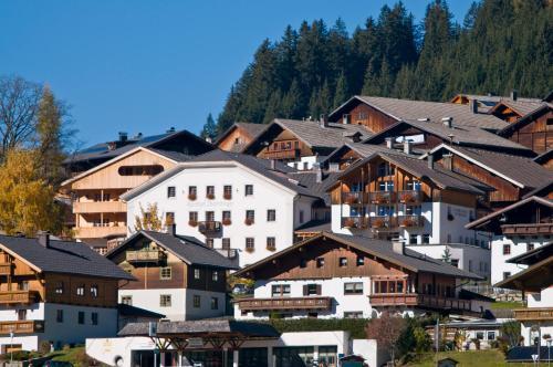 Hotel Gasthof Unterwöger - carbon neutral hotel in Obertilliach