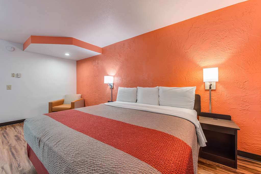 Motel 6 Saint Paul MN I 94 - photo 14