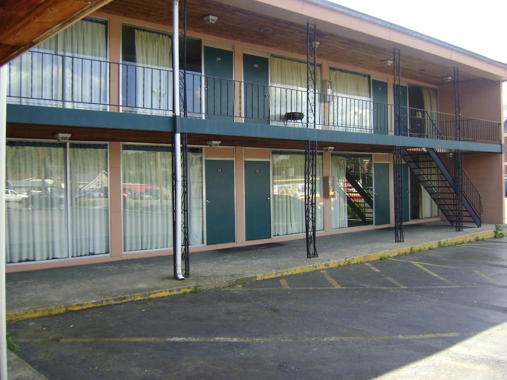 Ashland Inn - photo 40