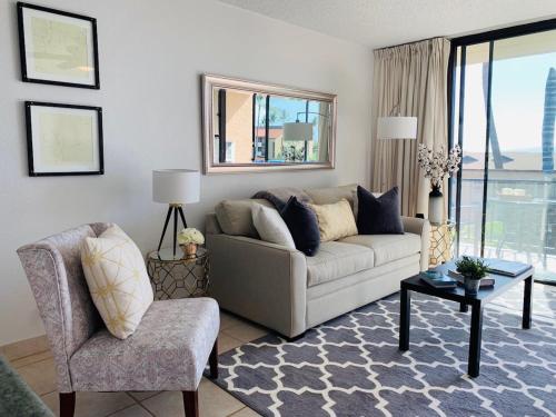 1BD Condo with Ocean Views: 40 OFF Self Check In — 4-Star Luxury Hotel in Kihei, United States