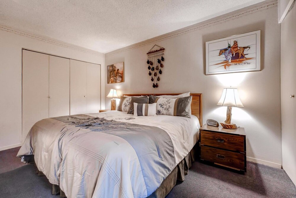 Ski Inn Condominiums by Resort Lodging Company - photo 11