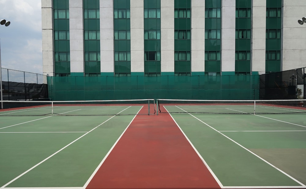 Tennis court