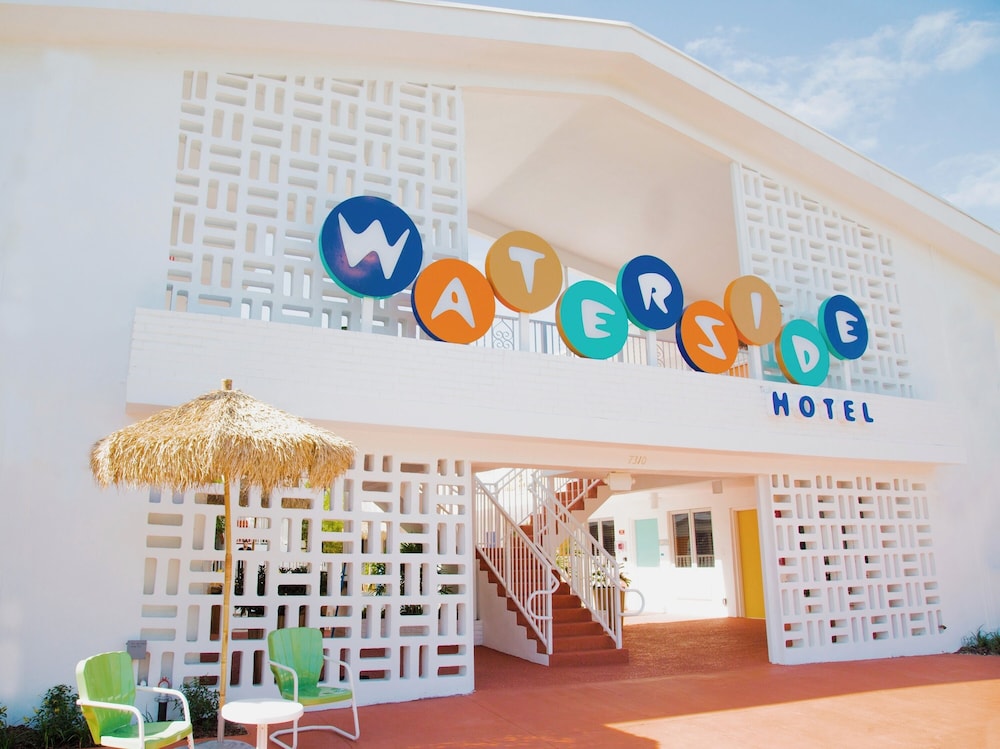Waterside Hotel and Suites - photo 32