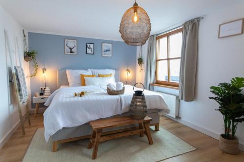 Cozy I hochwertig eingerichtet NETFLIX Parkplatz Nespresso — 4-Star Luxury Hotel in Longkamp, Germany