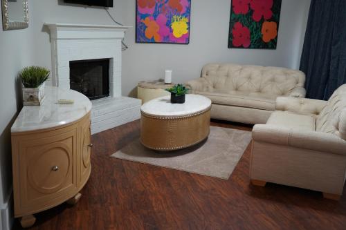 Modern and Cozy 3BR Memphis with Jetted Tub — hotel in Southaven
