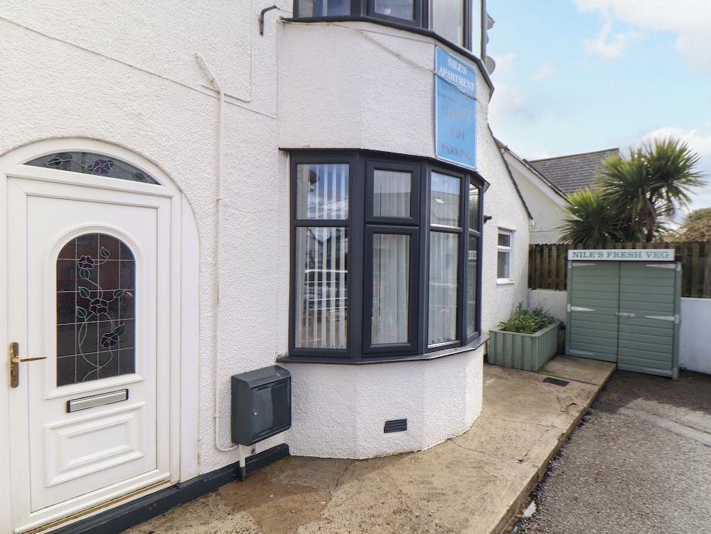 Flat 2 Niles Place in Padstow, United Kingdom