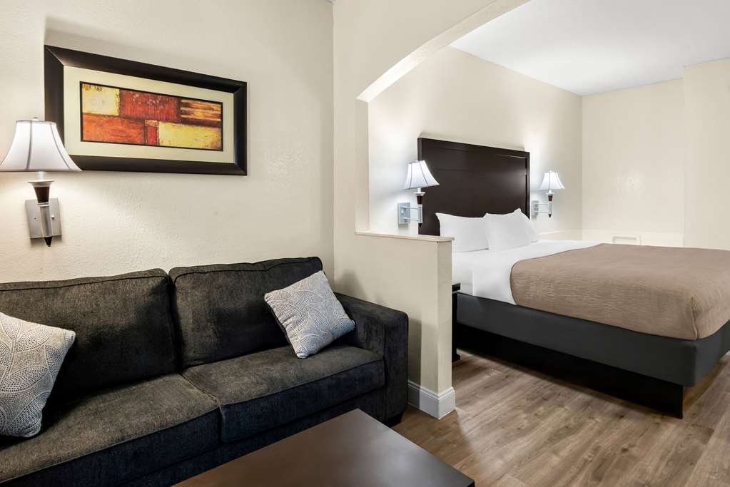 Quality Inn & Suites Lafayette - photo 24