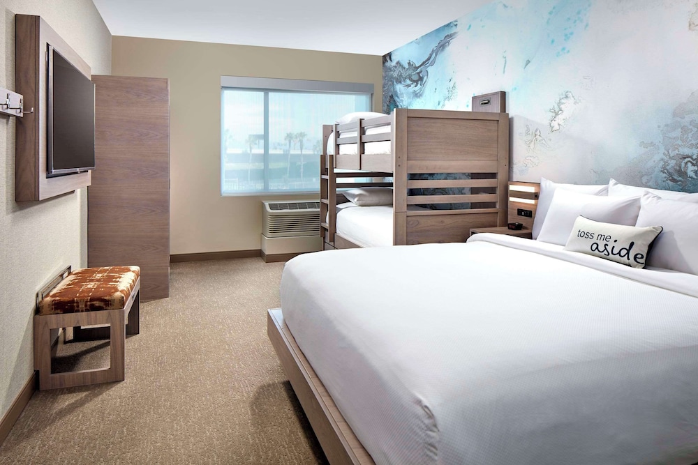 Anaheim Resort Suites - photo 18