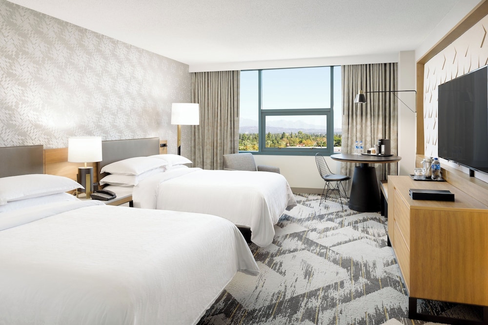 Sheraton Cerritos Hotel - photo 20