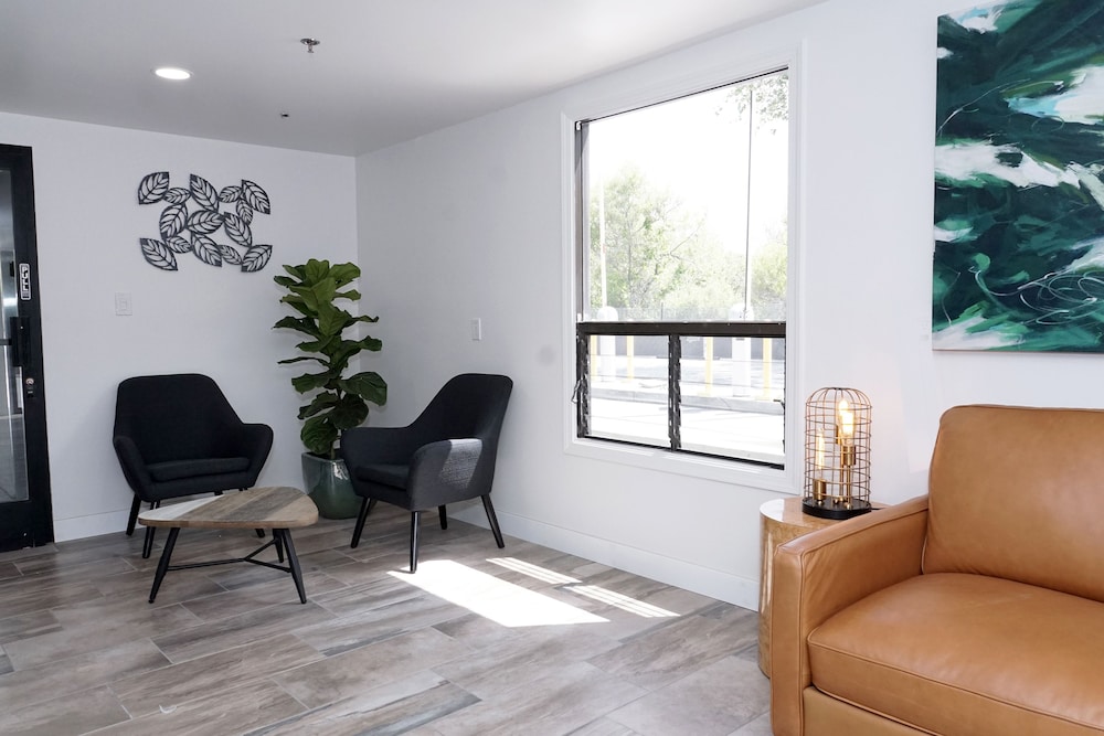 Riverleaf Inn Mission Valley - photo 5