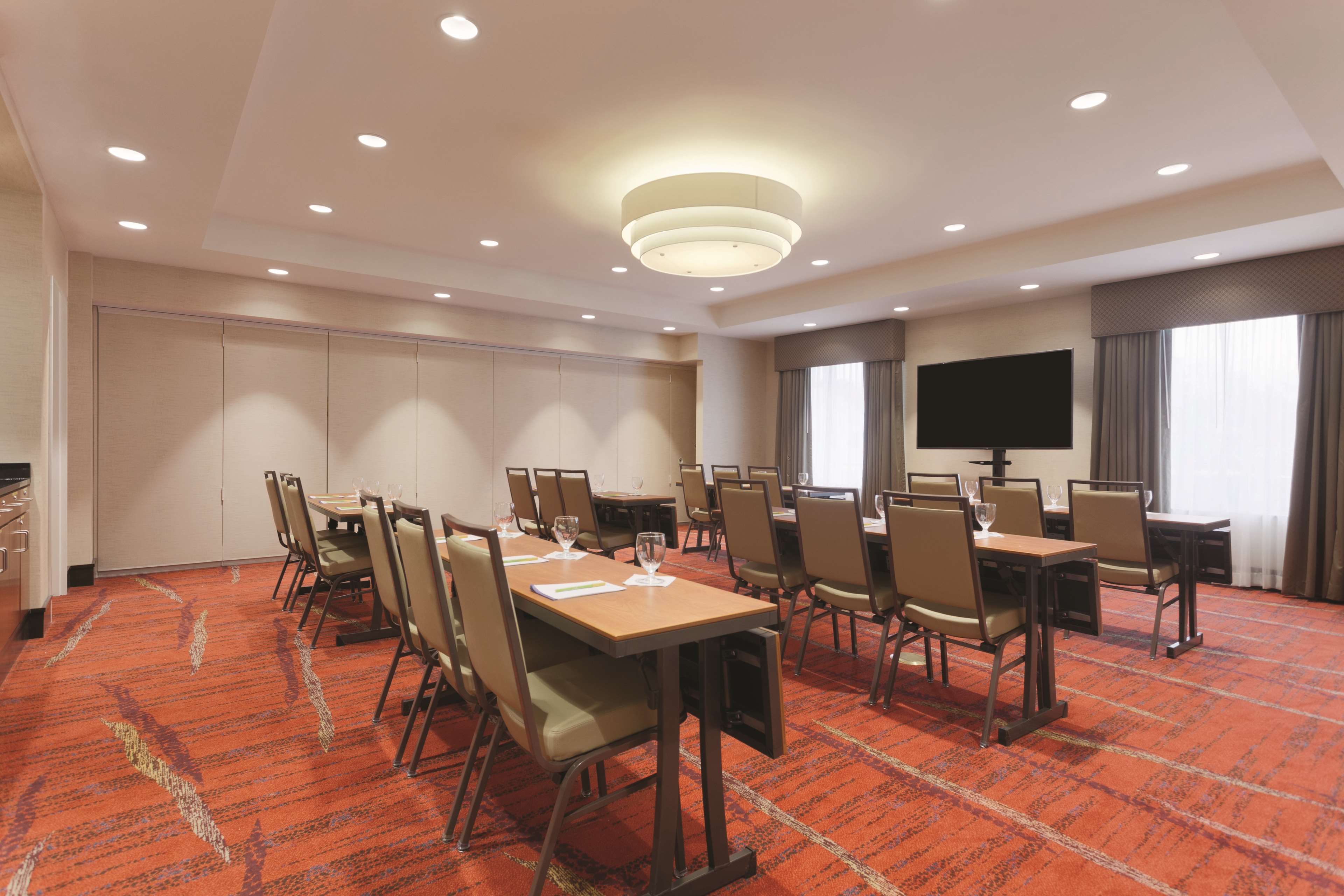 Hilton Garden Inn Falls Church - photo 21