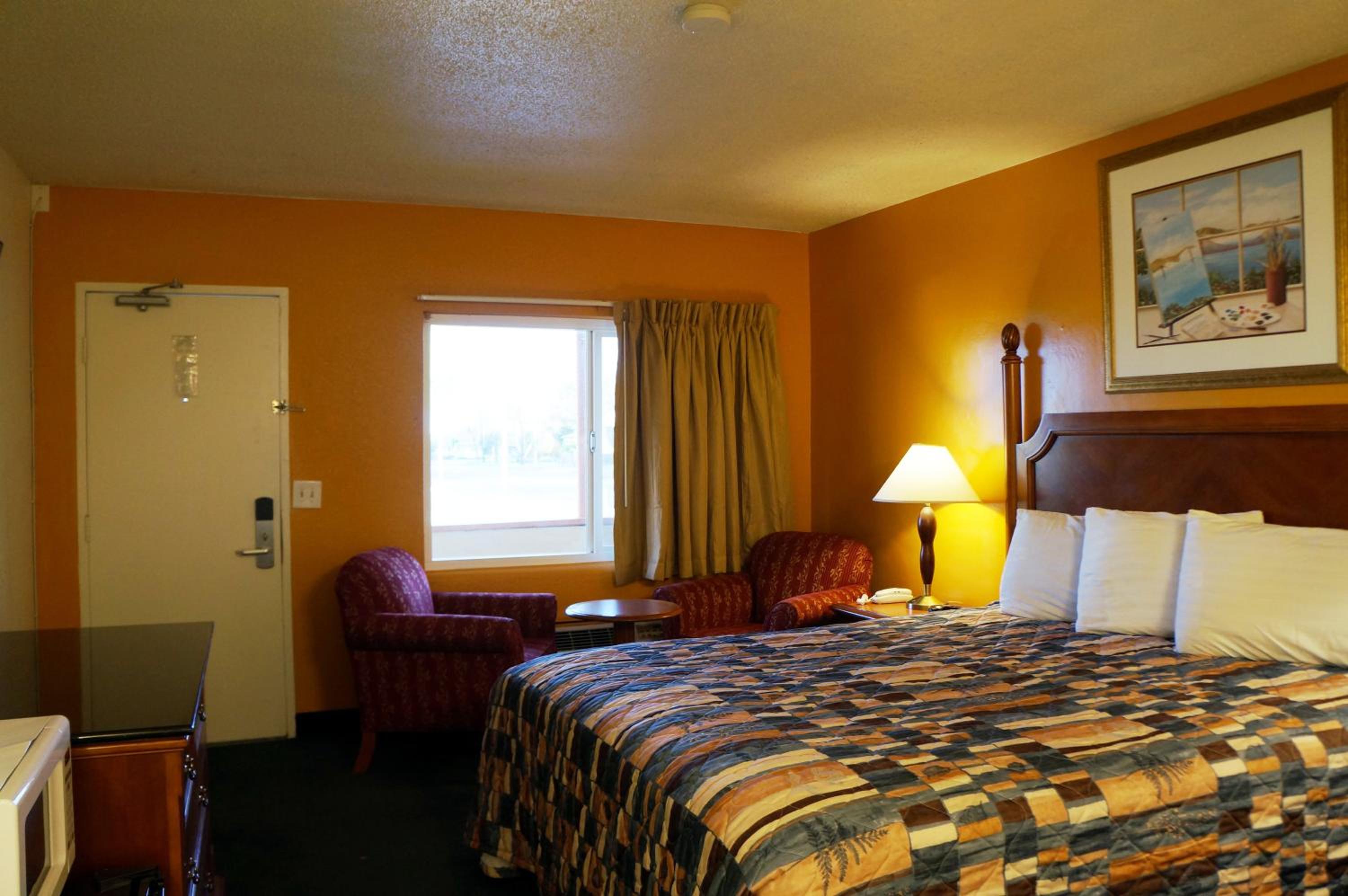 Classic Inn Red Bluff - photo 11