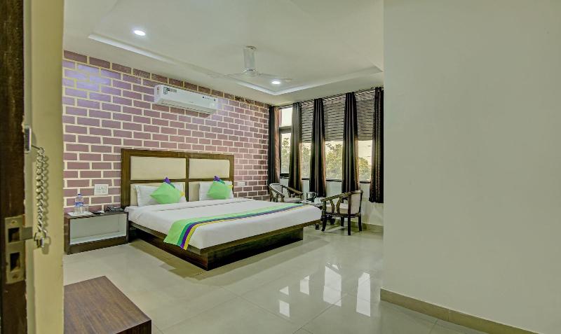 Treebo Trend Benz in Kharar, India