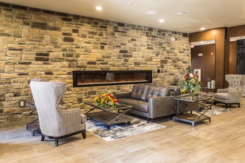 Cobblestone Hotel & Suites Chippewa Falls - photo 11