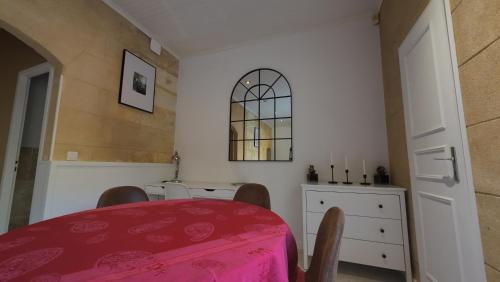 Escapade Aux Chartrons in Bordeaux, France