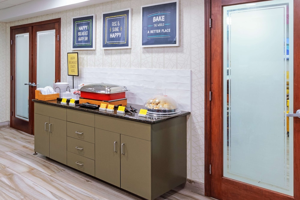 Hampton Inn Miami - photo 42