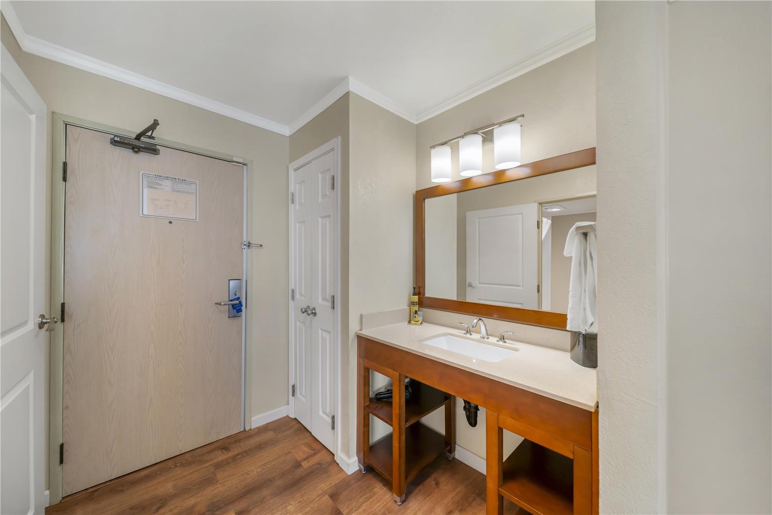 Best Western Plus Northwoods Inn - photo 77