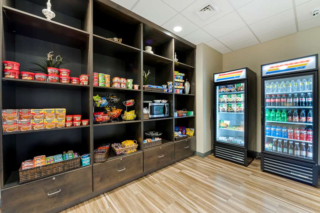 Best Western Plus Centralia Hotel & Suites - photo 35
