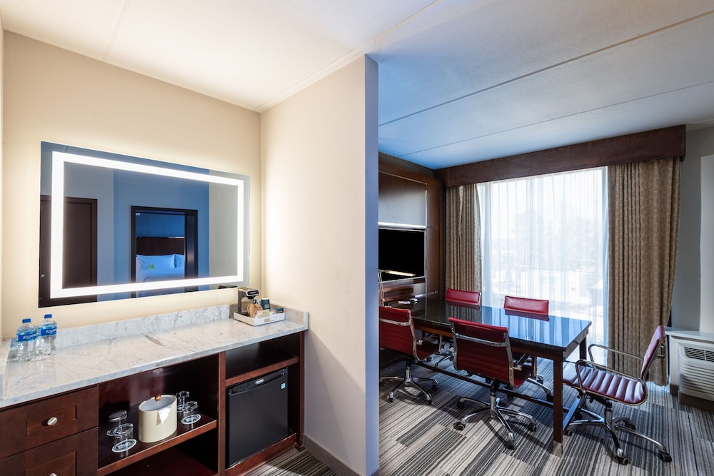 Four Points by Sheraton Atlanta Airport West - photo 9