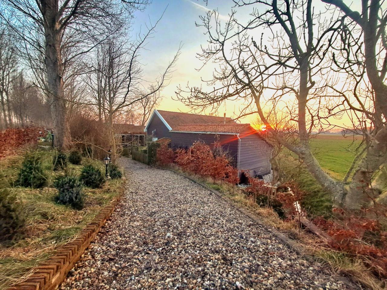 De Rusthut - carbon neutral hotel in Wolphaartsdijk