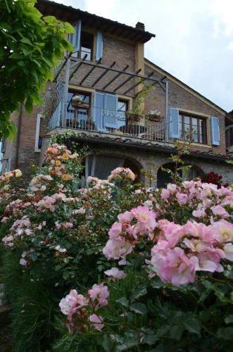 Casa Magnolia — 4-Star Luxury Hotel in Terricciola, Italy
