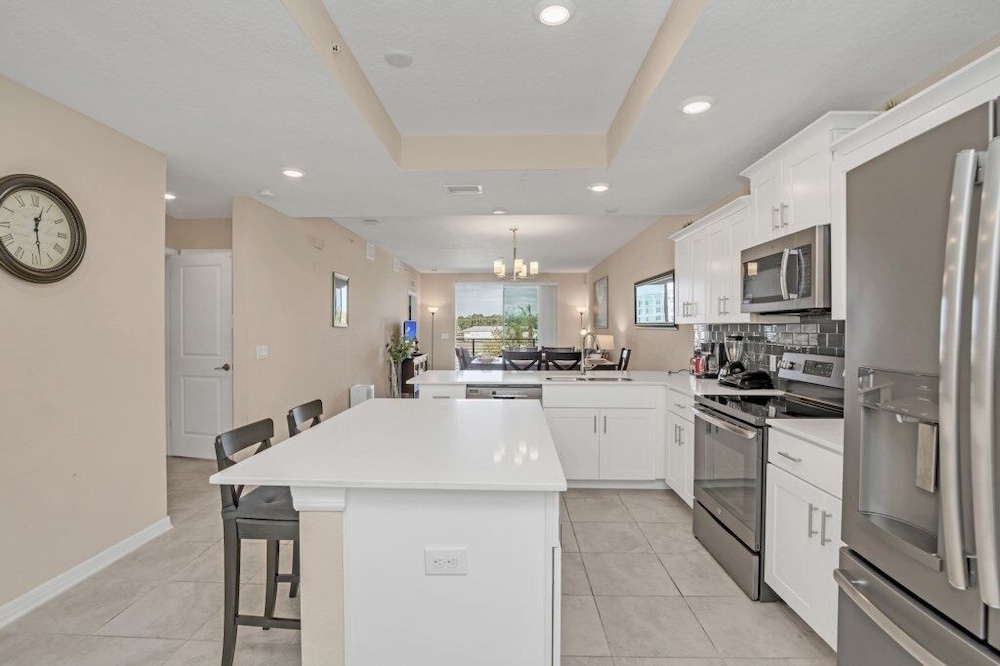 Voted #1 Resort Storey Lake Water Park 2 Bedroom Townhouse by Redawning - photo 9