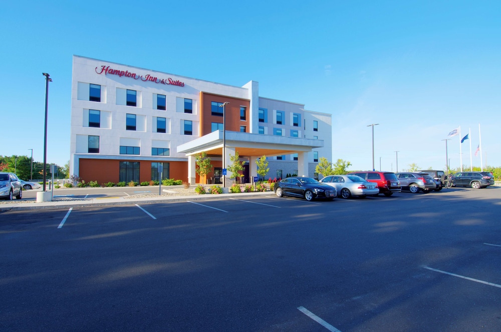 Hampton Inn & Suites Portland West - photo 2