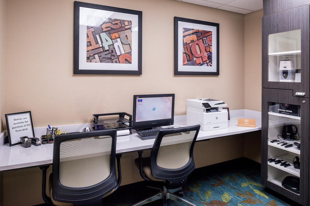 Candlewood Suites Paducah by IHG - photo 66