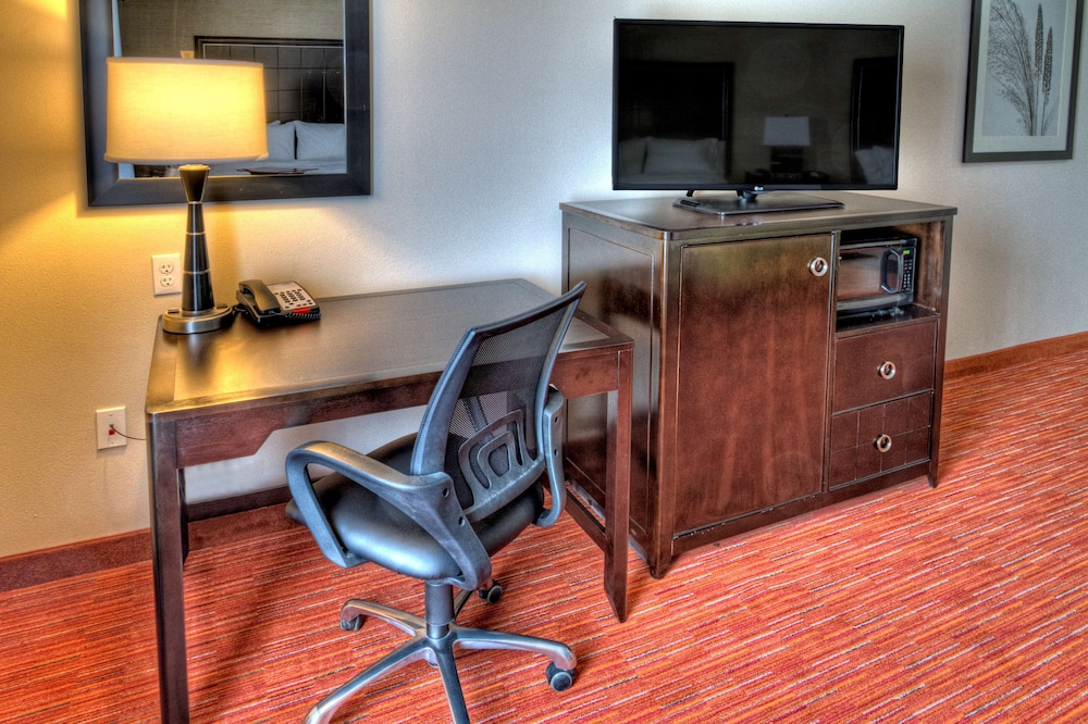 Hampton Inn & Suites Ada - photo 11