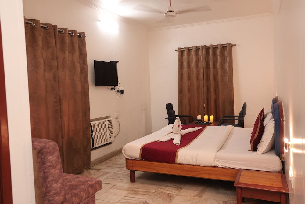 Raja Hotel — Thane — photo 4