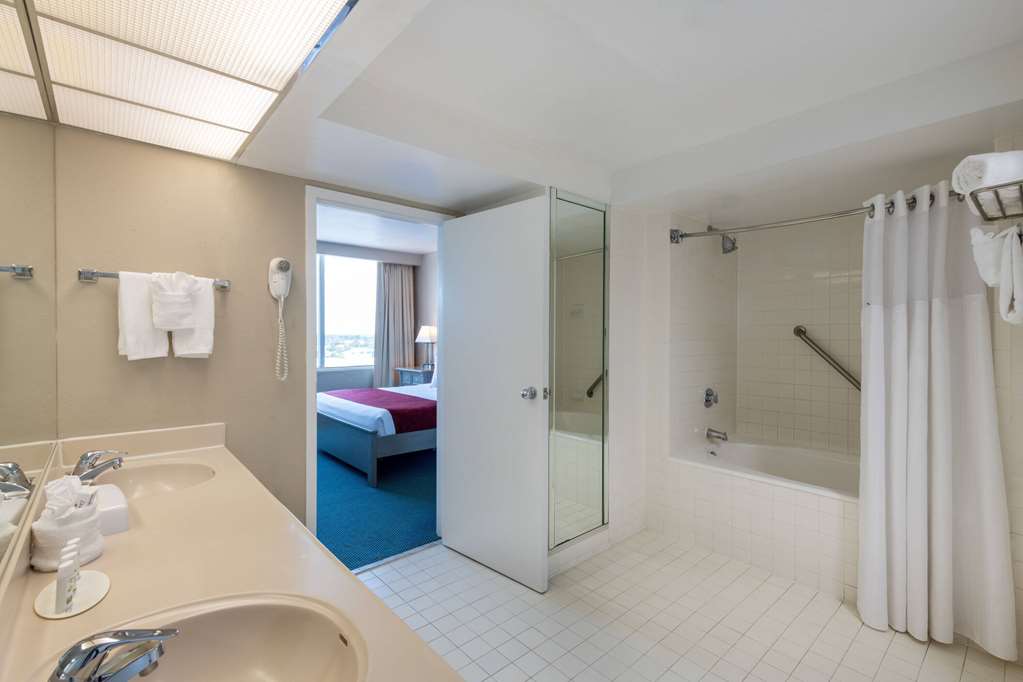Ramada by Wyndham Kissimmee Gateway - photo 42
