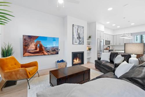 Downtown Lux Townhouse 3BD 3BA — 4-Star Luxury Hotel in Salt Lake City, United States