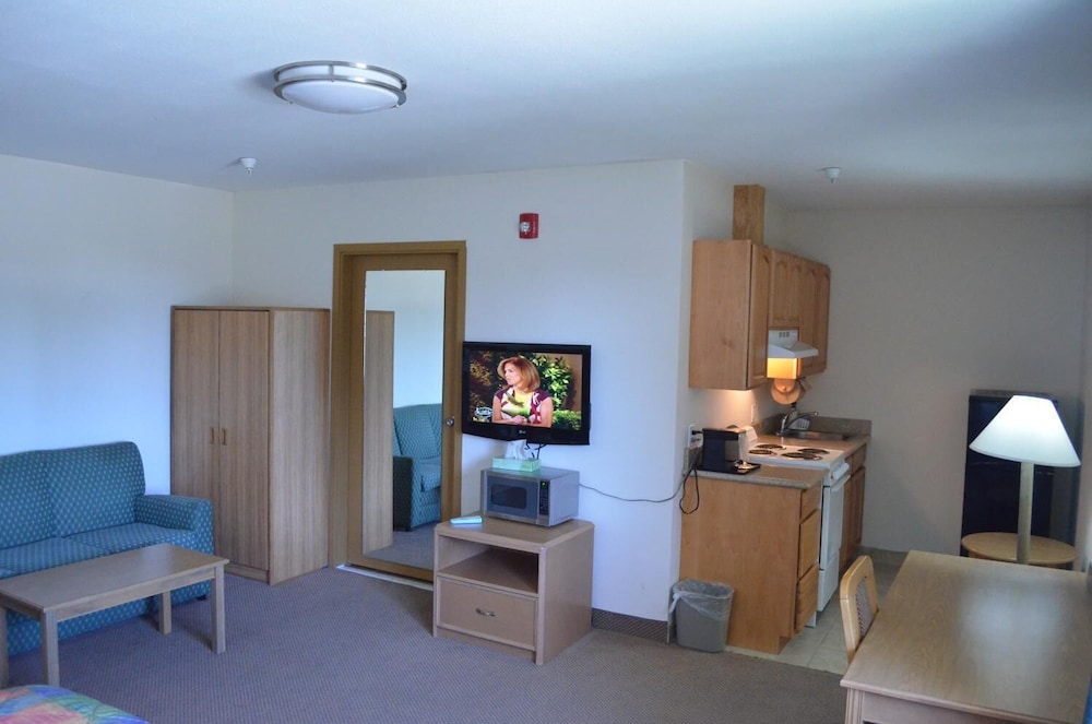 Knights Inn Quincy - photo 13