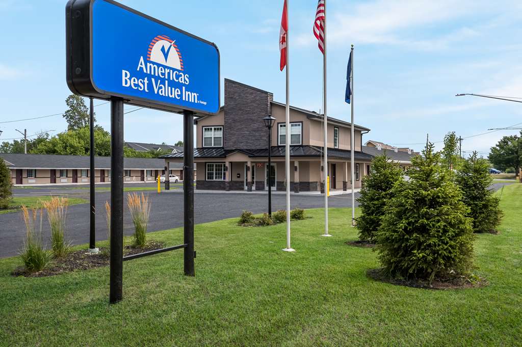 Americas Best Value Inn Farmington - carbon neutral hotel in Farmington