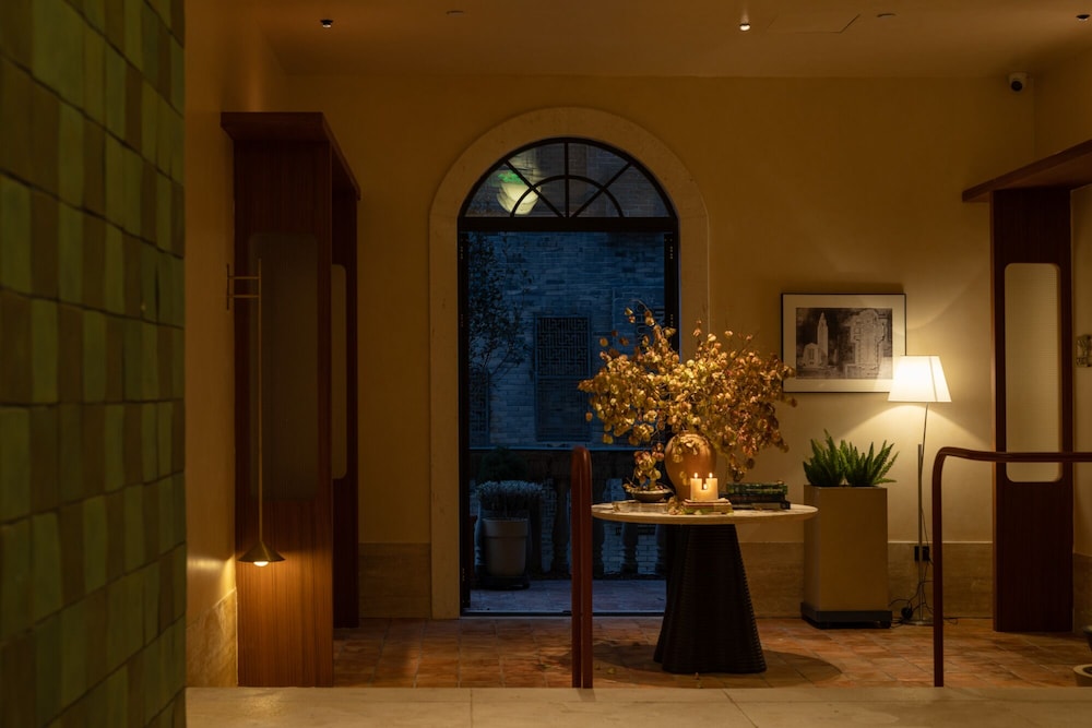 Golden Age Hotel — 4-Star Luxury Hotel in Chengdu, People's Republic of China
