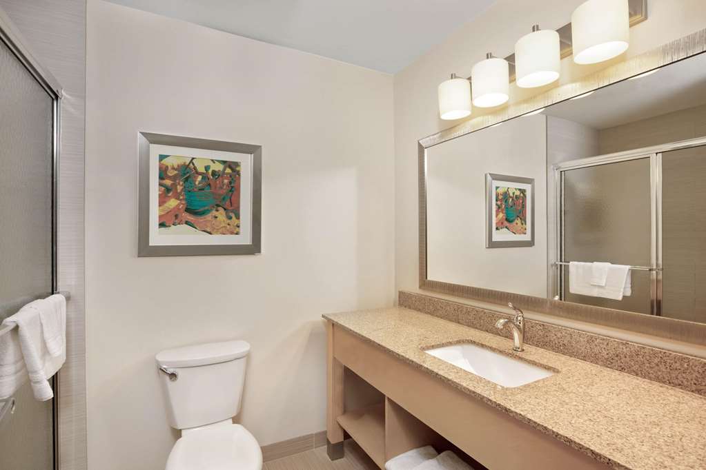 La Quinta Inn & Suites by Wyndham Grand Forks - photo 27