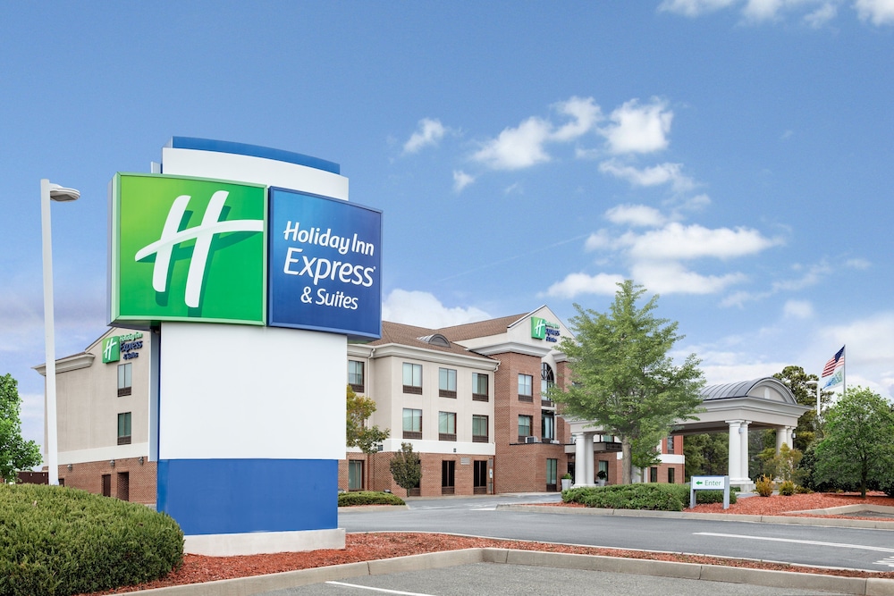 Holiday Inn Express Hotel & Suites Tappahannock an IHG Hotel - featured photo