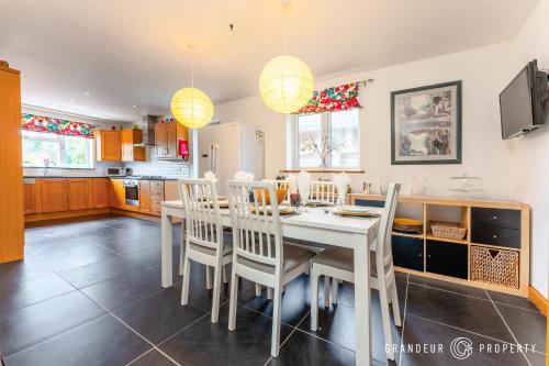 Bracken Bliss by Grandeur Property — hotel in Ferndown