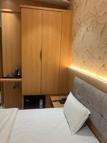 Sea rock hotel in Ganganagar, India