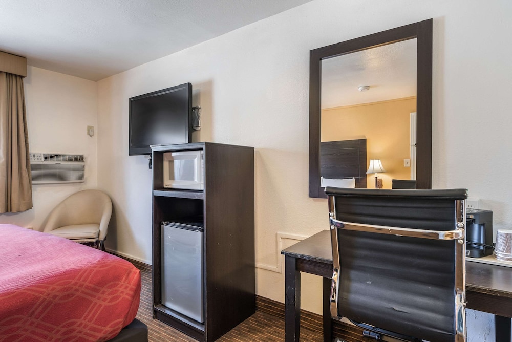 Rodeway Inn Flagstaff Downtown - photo 29
